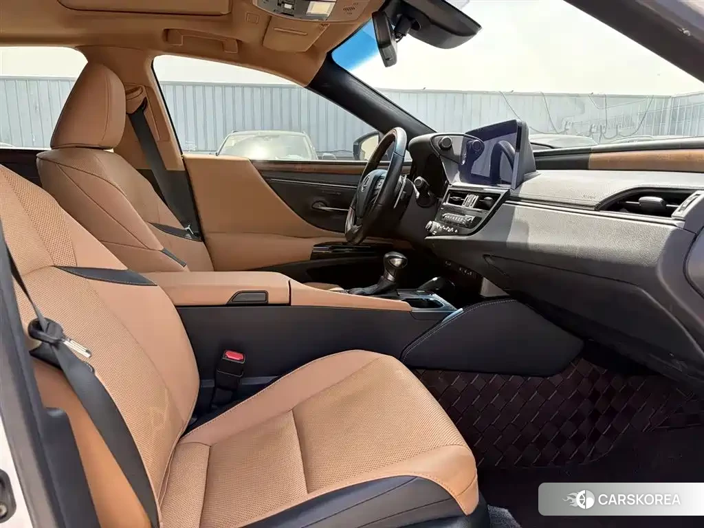 Lexus ES id 4669420 из Китая 7