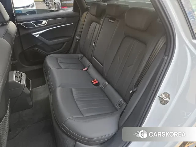 Audi A6 (C8) id 3348619 из Кореи 7