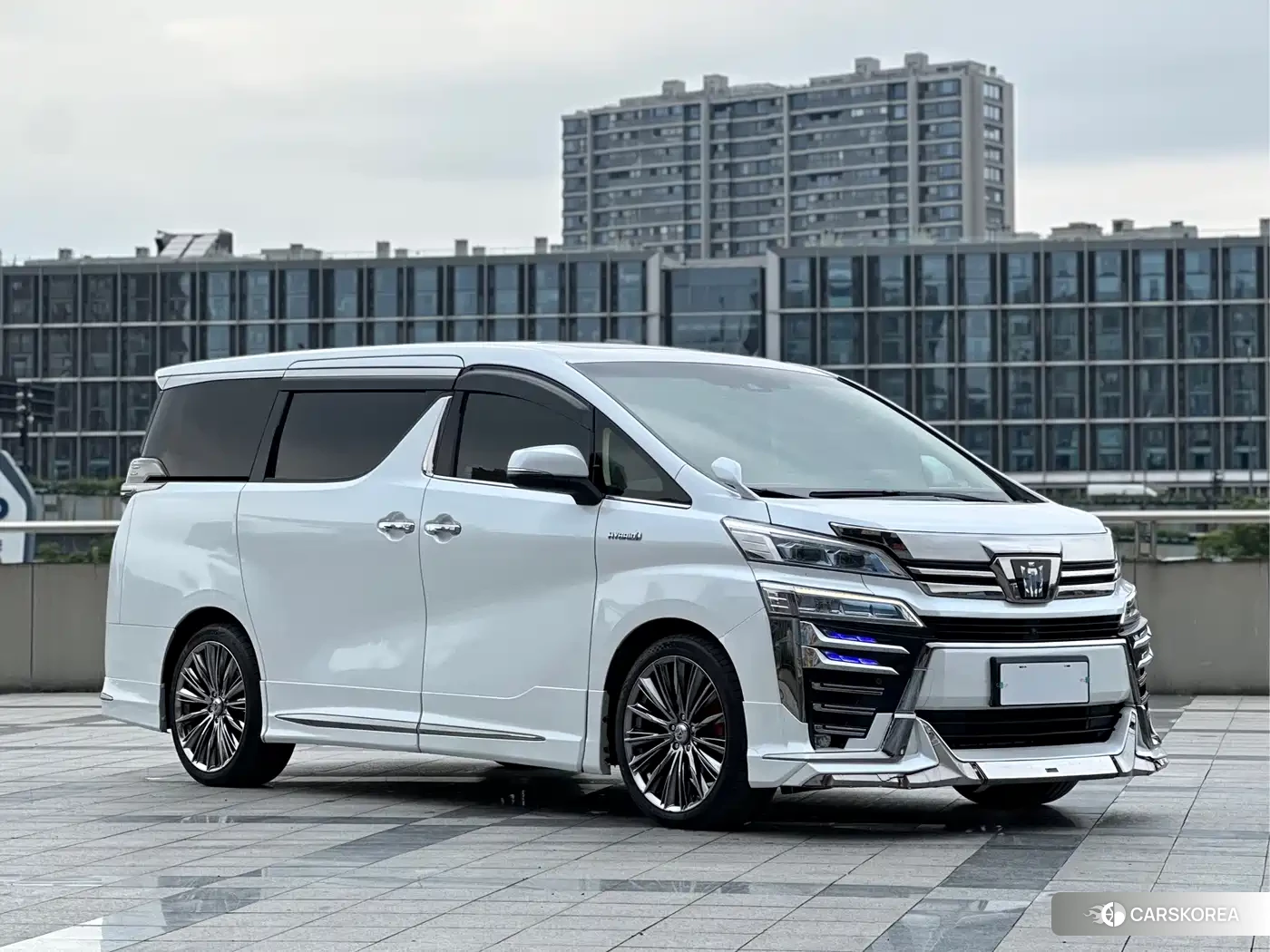 Toyota Vellfire id 4601004 из Китая 7