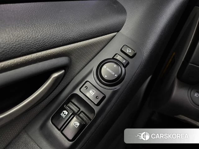 Hyundai The New Grand Starex id 3885975 из Кореи 7