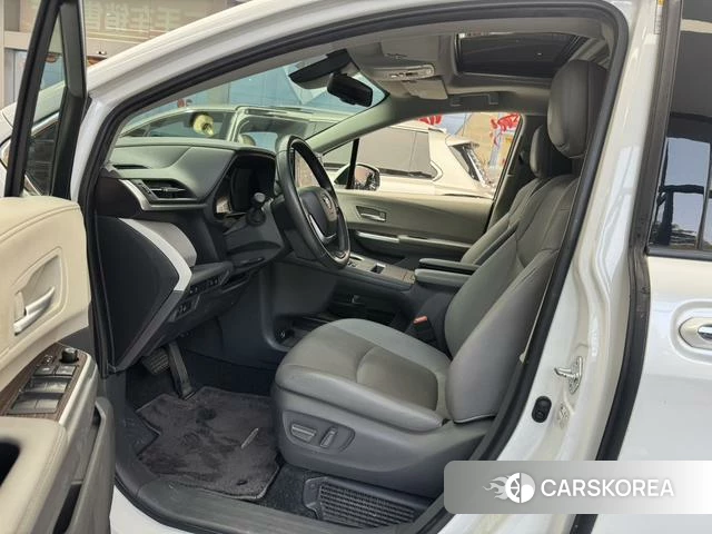 Toyota Saina id 4273623 из Китая 7