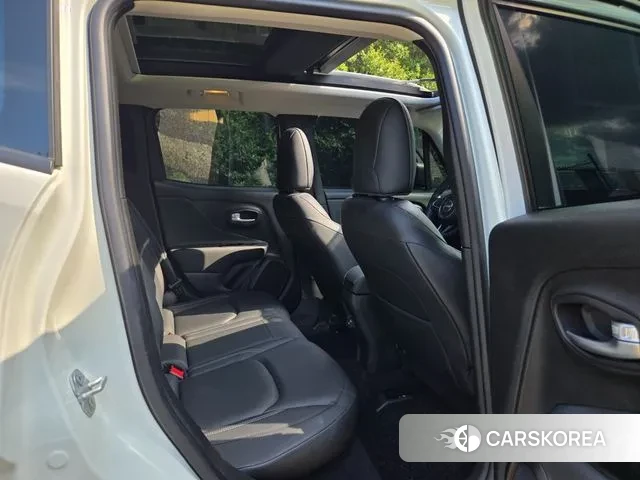 Jeep Renegade id 3043700 из Кореи 7