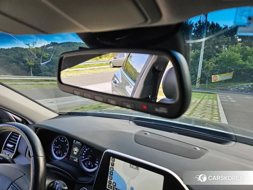 Hyundai Grandeur IG id 1901080 из Кореи 7