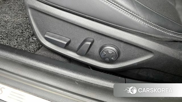 Genesis G70 id 4304983 из Кореи 7
