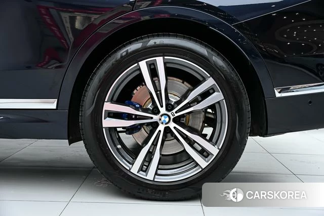 BMW X7 id 4278942 из Китая 7