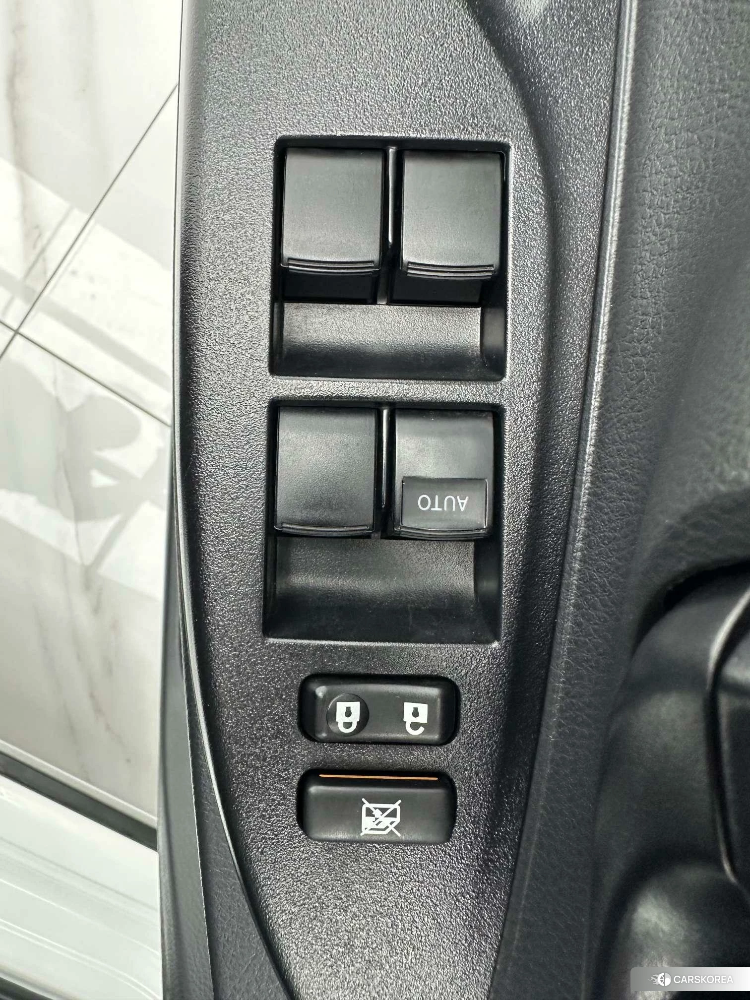 Toyota Yaris L id 4510403 из Китая 7