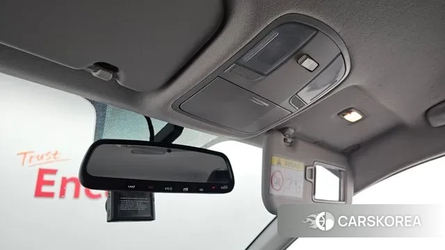 Kia Stonic id 3530286 из Кореи 7