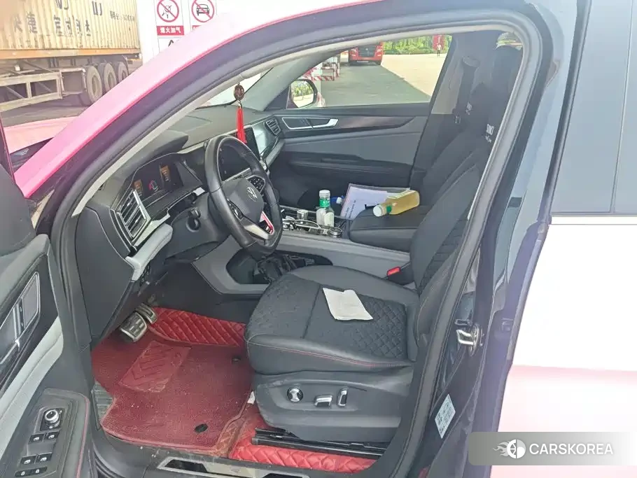 Volkswagen Touareg id 4681138 из Китая 7