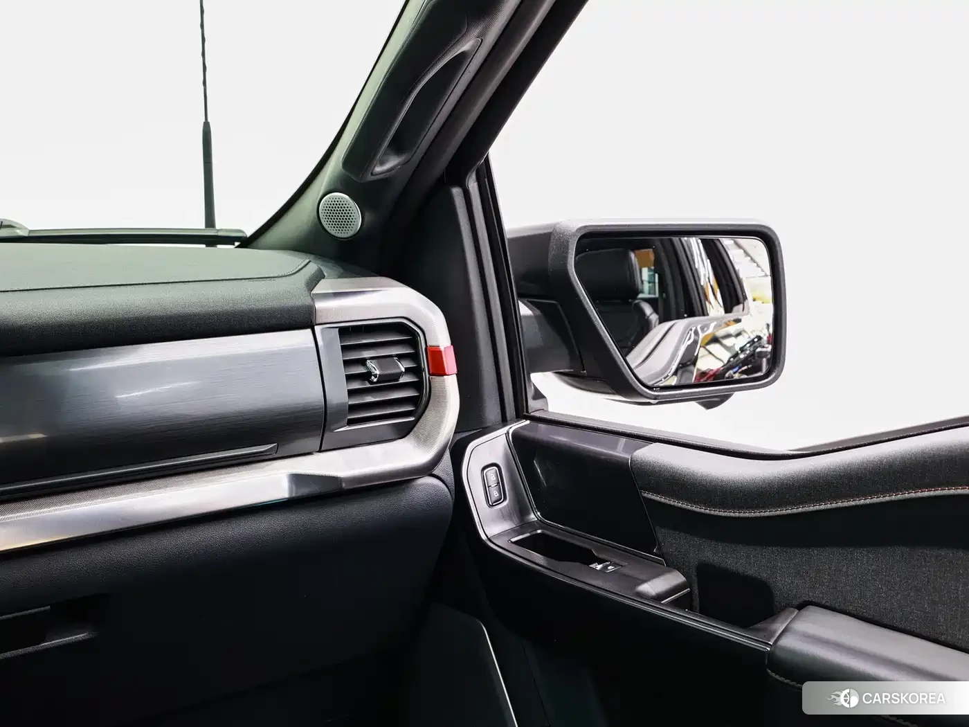 Ford F-150 id 4599641 из Китая 7