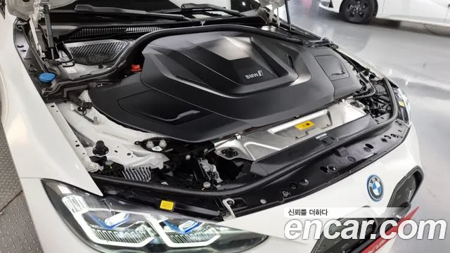 BMW i4 id 2676575 из Кореи 7