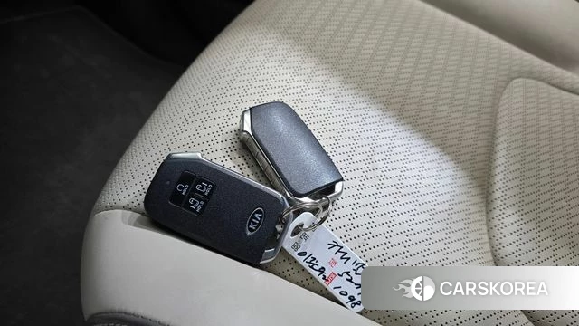 Kia Carnival 4th generation id 4525174 из Кореи 7