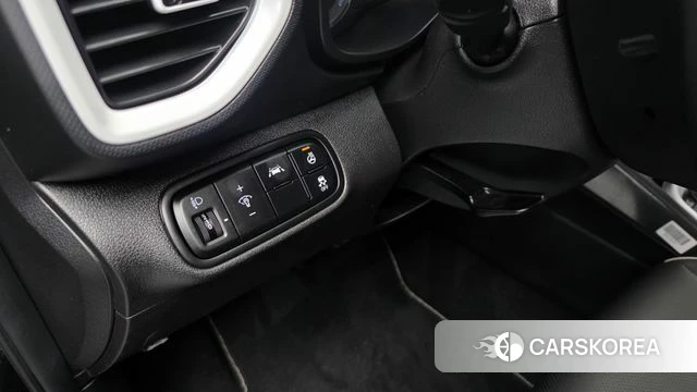 Hyundai Venue id 3807347 из Кореи 7