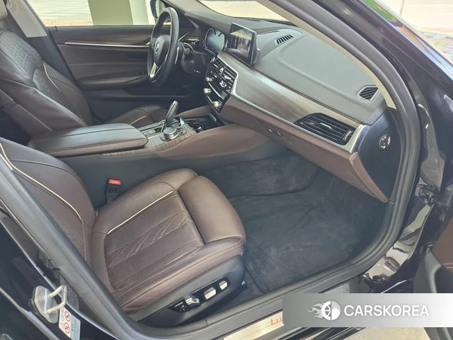 BMW 5 Series (G30) id 4930931 из Кореи 7