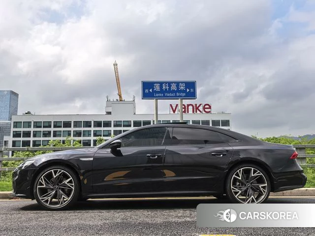 Audi A7L id 4277377 из Китая 7