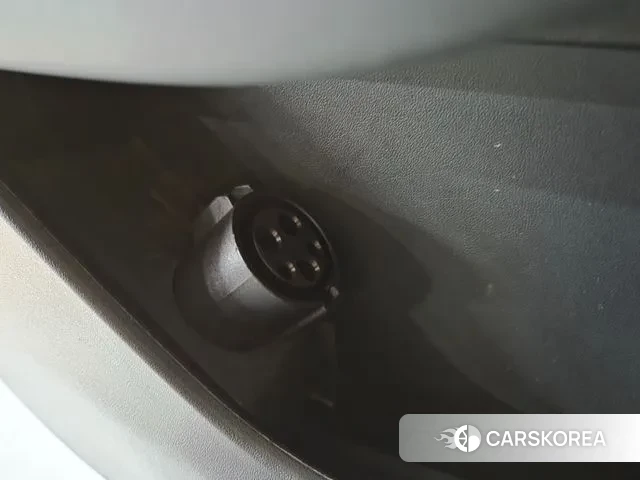 Tesla Model Y id 3477018 из Кореи 7