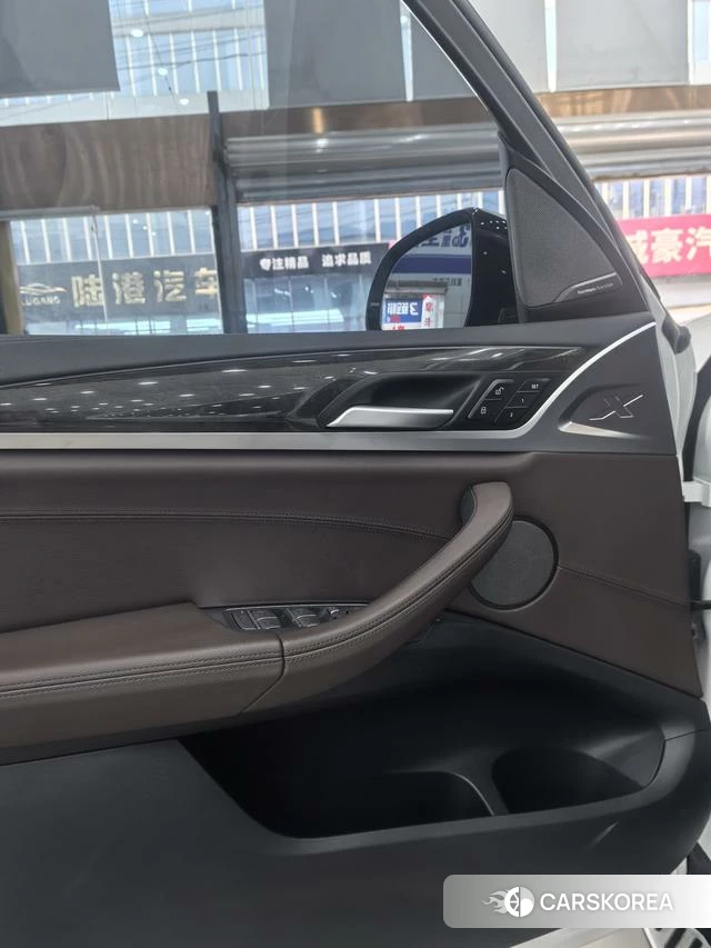 BMW X3 id 4301646 из Китая 7