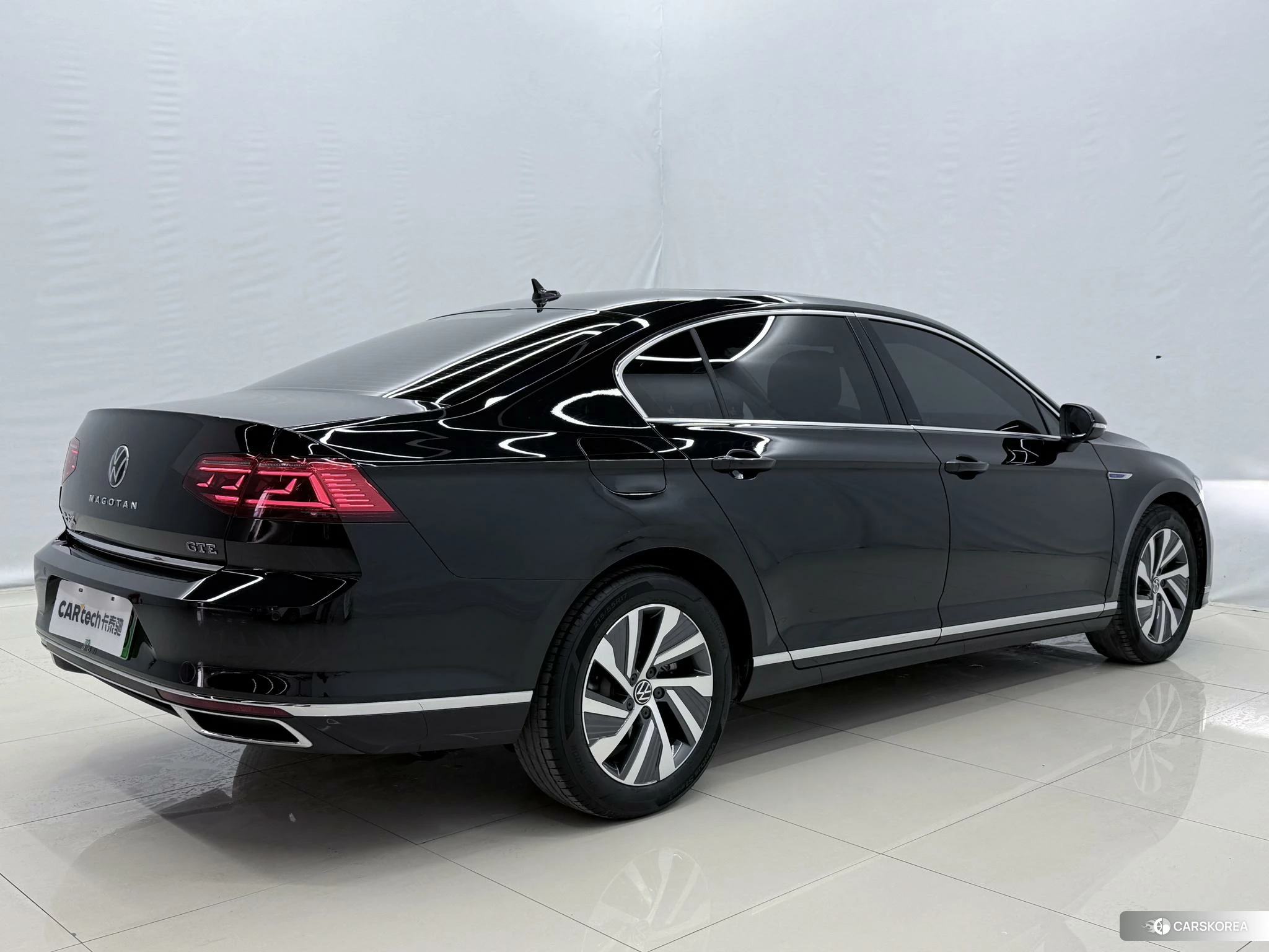 Volkswagen Magotan PHEV id 4455345 из Китая 7