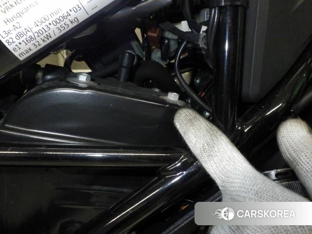 Husqvarna SVARTPILEN 401 2021 из Японии, фото 5