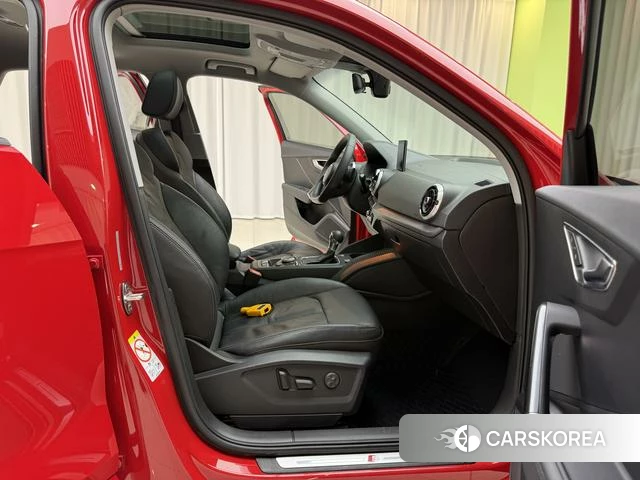 Audi Q2L id 4299422 из Китая 7