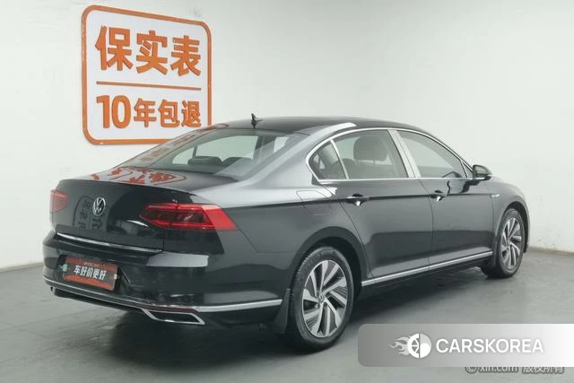 Volkswagen Magotan PHEV id 4271064 из Китая 7