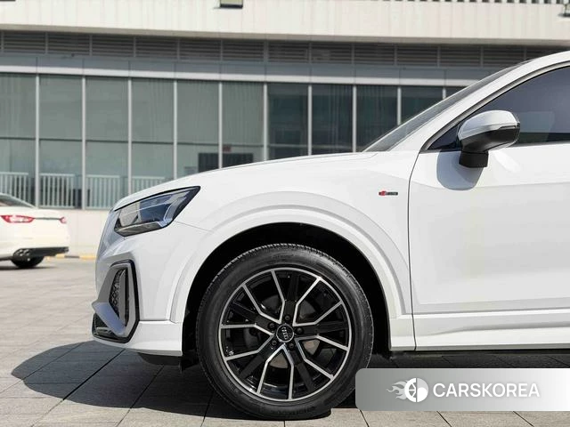 Audi Q2L id 4277112 из Китая 7