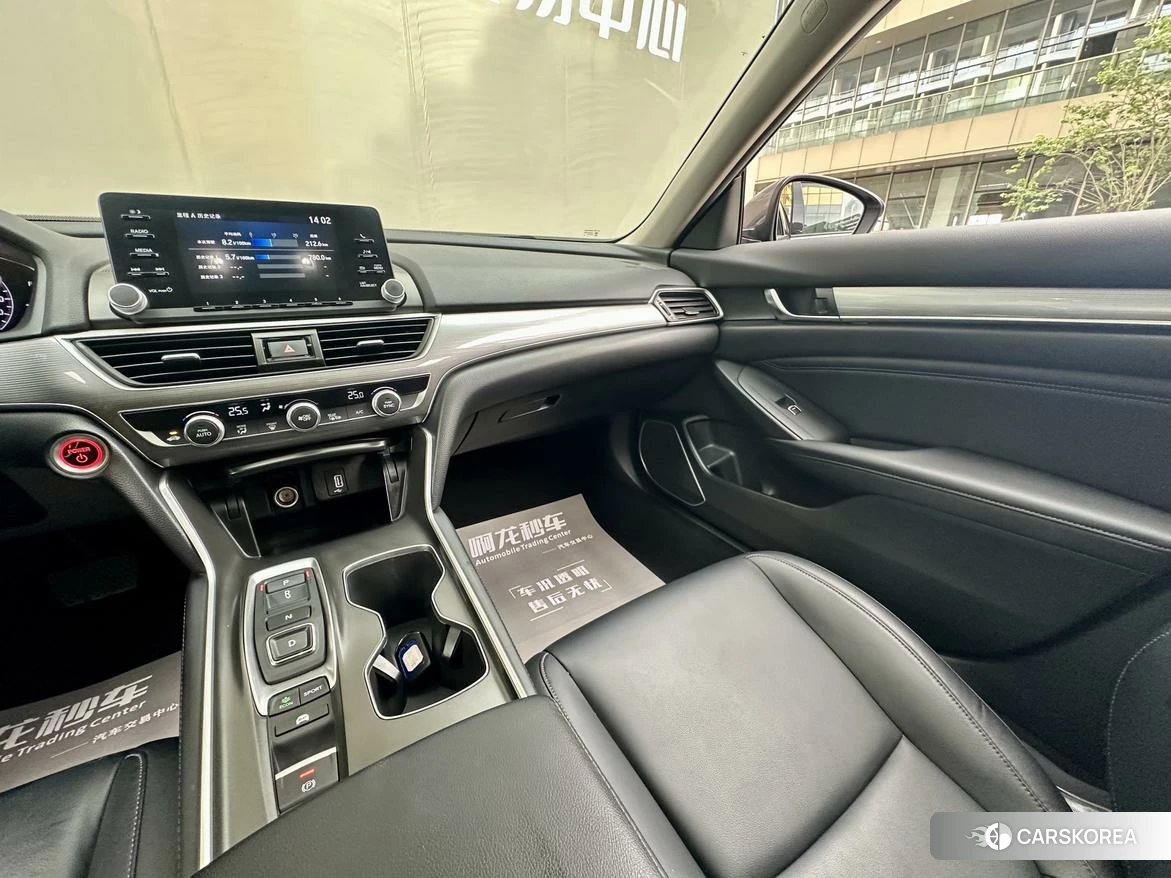 Honda Accord id 4413185 из Китая 7