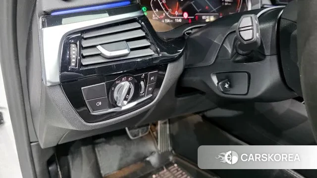 BMW 5 Series (G30) id 3753350 из Кореи 7