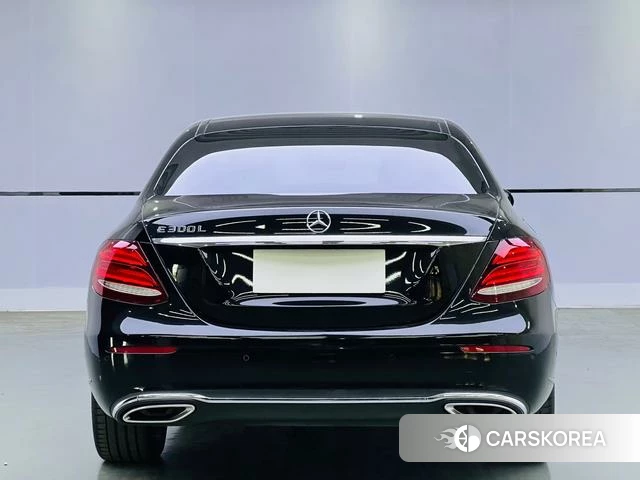 Mercedes-Benz E-class id 3857895 из Китая 7