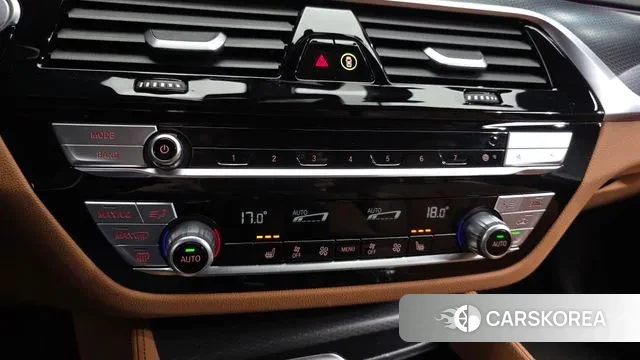 BMW 5 Series (G30) id 3739901 из Кореи 7