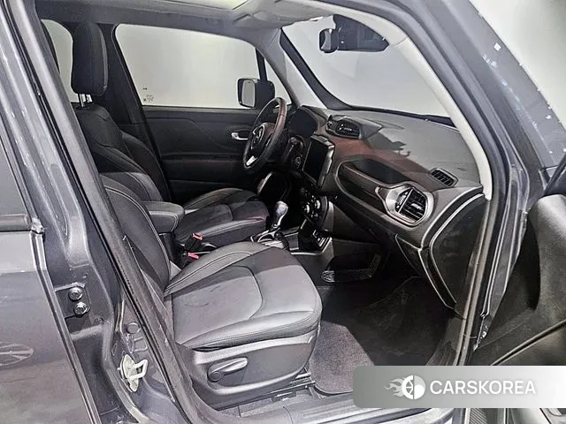 Jeep Renegade id 3674993 из Кореи 7