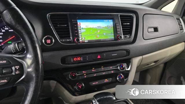 Kia All New Carnival id 4188733 из Кореи 7