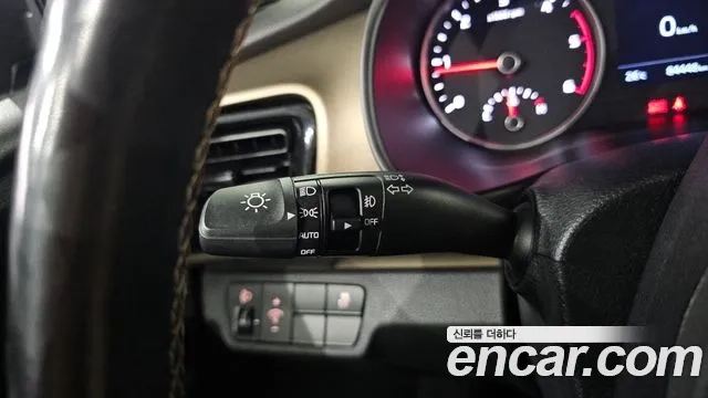 Kia Stonic id 2956819 из Кореи 7