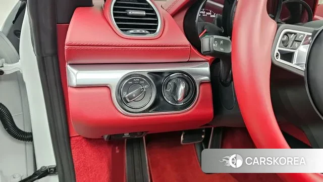 Porsche 718 Boxster id 3706628 из Кореи 7