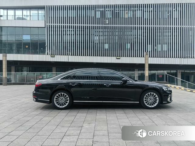 Audi A8 id 4307175 из Китая 7