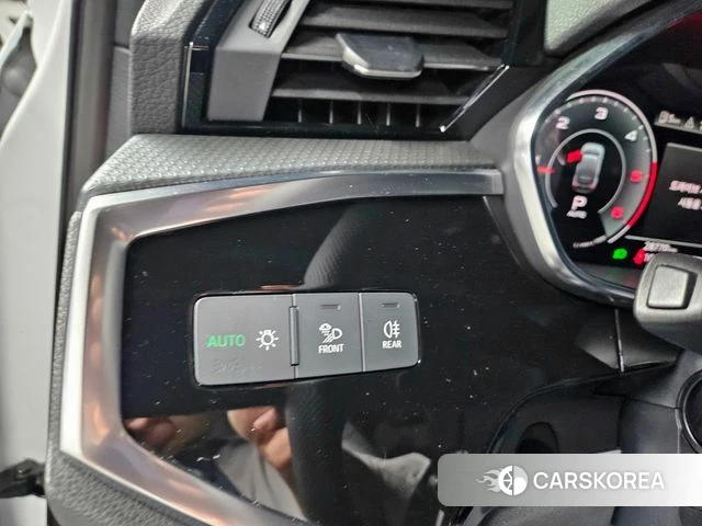 Audi Q3 (F3) id 4871657 из Кореи 7