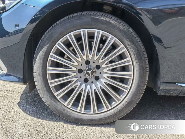 Mercedes-Benz E-class id 3983297 из Китая 7