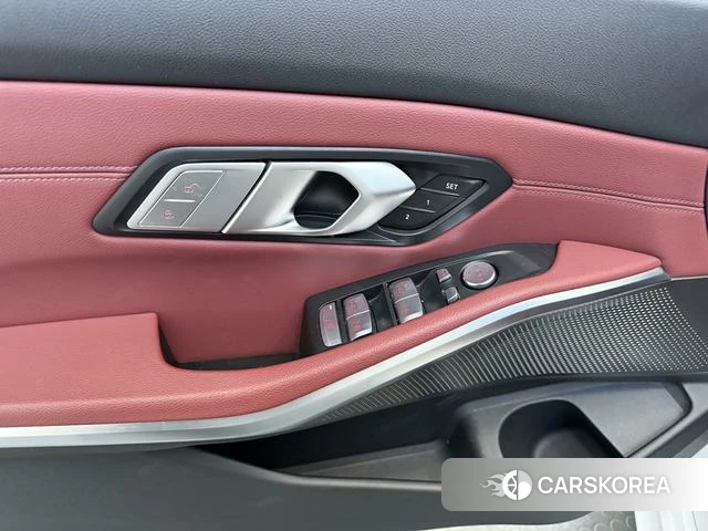 BMW 3 series id 4279231 из Китая 7