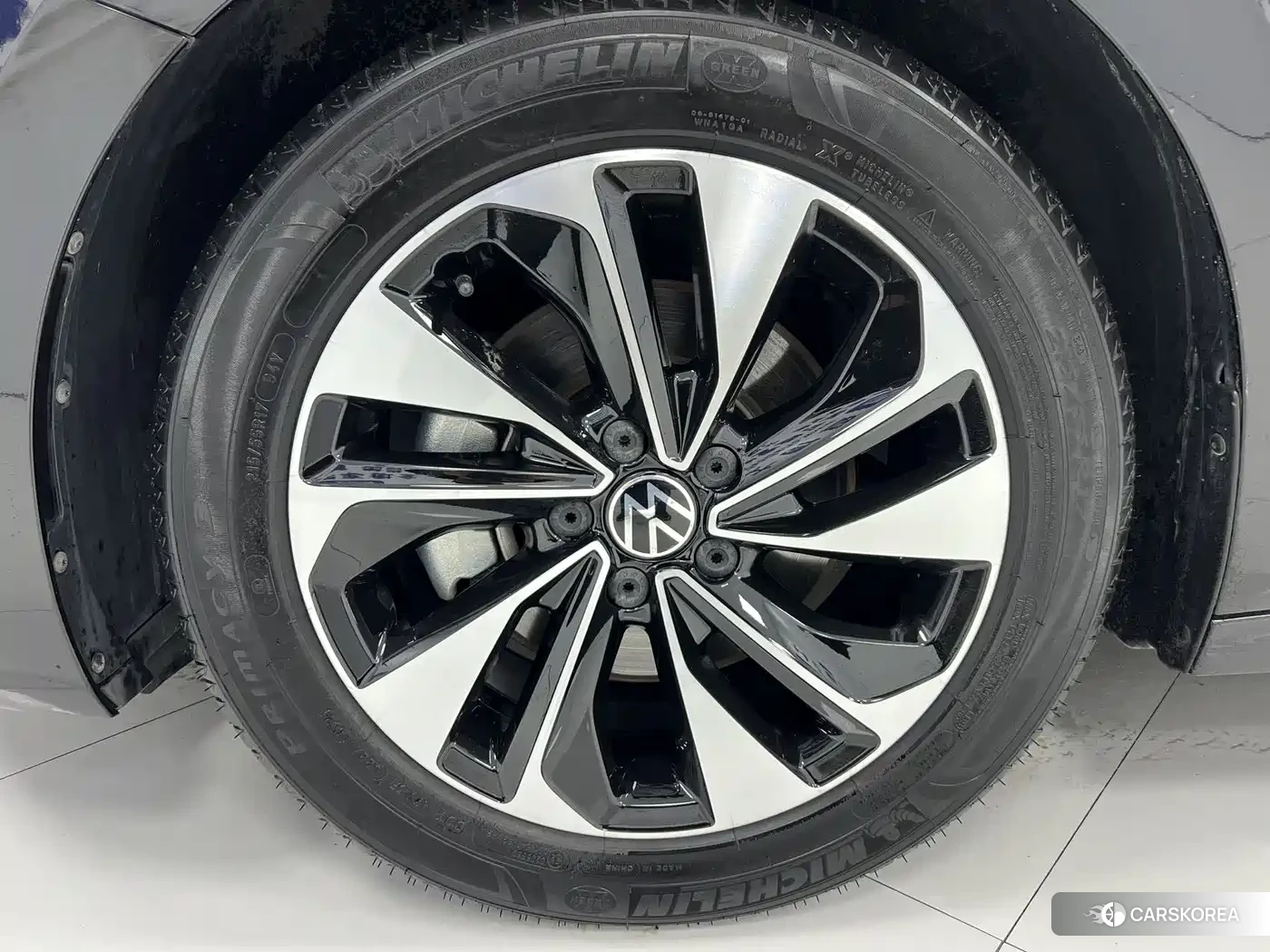 Volkswagen Passat id 4606971 из Китая 7