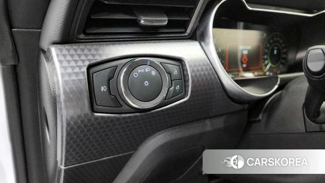 Ford Mustang id 3808031 из Кореи 7