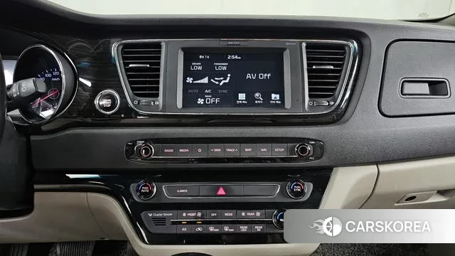 Kia The New Carnival id 2995637 из Кореи 7