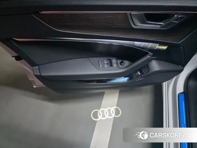 Audi A6 (C8) id 3745255 из Кореи 7