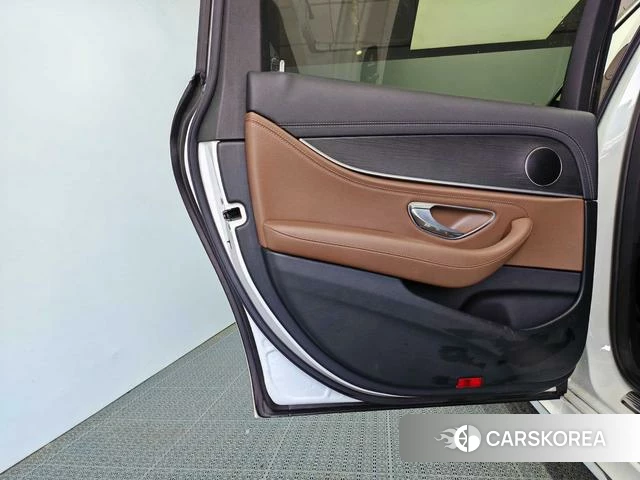 Mercedes-Benz E-class id 3889874 из Китая 7