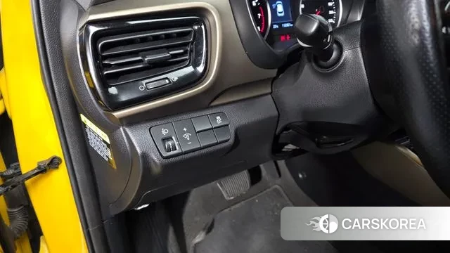 Kia Stonic id 3034410 из Кореи 7