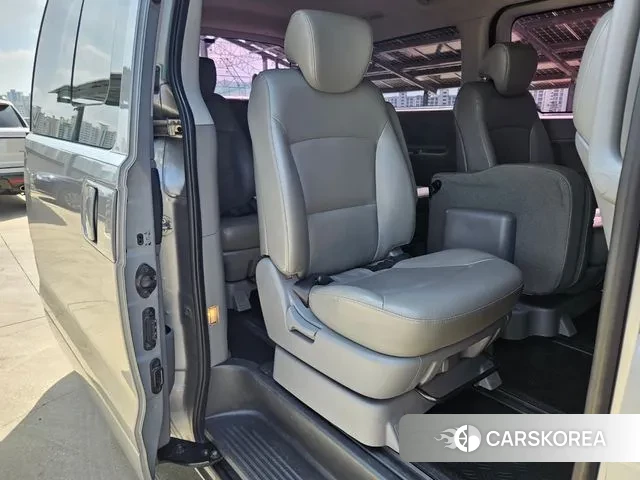 Hyundai The New Grand Starex id 3095902 из Кореи 7