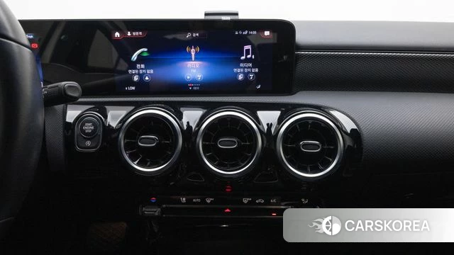 Mercedes-Benz A-Class W177 id 4283181 из Кореи 7