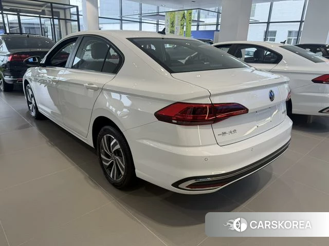 Volkswagen Bora id 4342096 из Китая 7