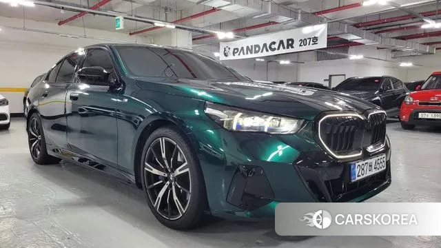 BMW 5 Series (G60) id 3750903 из Кореи 7