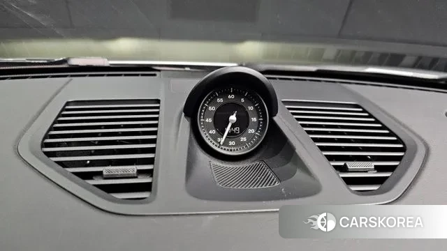 Porsche 911(992) id 3422256 из Кореи 7