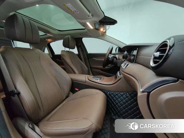Mercedes-Benz E-class id 4238150 из Китая 7