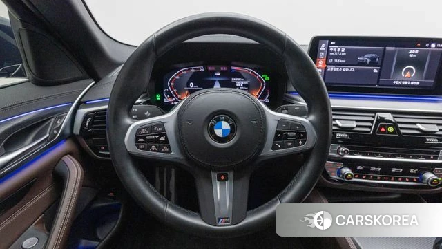 BMW 5 Series (G30) id 3859299 из Кореи 7